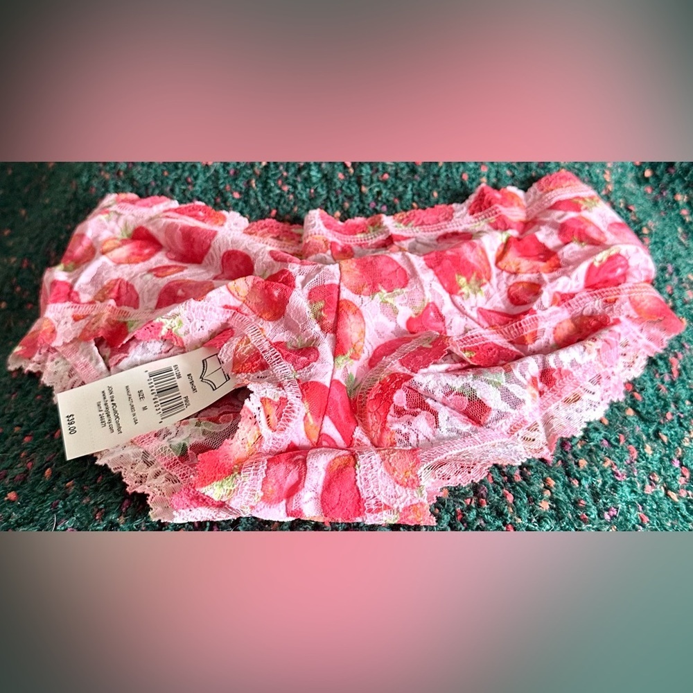 ‼️RARE‼️🎸HANKY PANKY🎸🔥NWT🔥Strawberry Fields Cheeky Boy Shorts—M